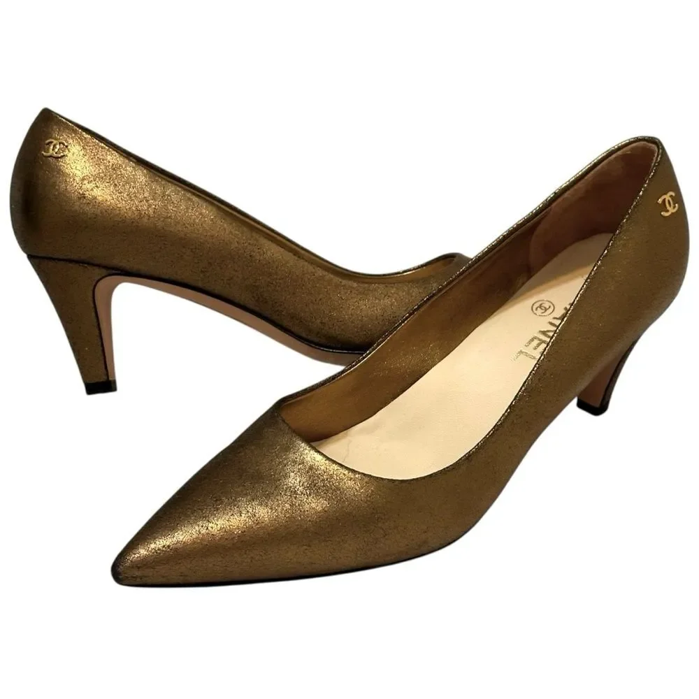 CHANEL CC Logo Metallic Bronze Gold Pointed Toe Pumps Low Heels 39 8.5 9
